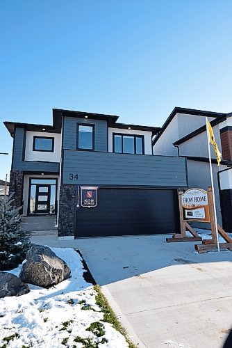 Todd Lewys / Winnipeg Free Press
This 2,046 square-foot, two-storey home offers incredible style and function for under $800,000.