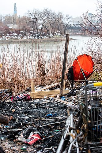 MIKAELA MACKENZIE / WINNIPEG FREE PRESS

An encampment at Fort Douglas Park on Wednesday, Nov. 8, 2023. A resident said that this fire was set intentionally, and was not for warmth. For Malak story.
Winnipeg Free Press 2023.