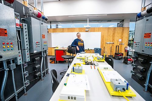 MIKAELA MACKENZIE / WINNIPEG FREE PRESS

Keren Gama, RRC electrical instructor, at the Jill of All Trades event (which encourages girls to enter the trades) on Wednesday, Nov. 8, 2023. For Maggie story.
Winnipeg Free Press 2023.