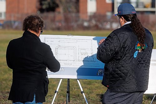MIKE DEAL / WINNIPEG FREE PRESS
People take photos and examine the layout for the Naawi-Oodena&#x2019;s Block A, on the Northeast corner of Kenaston Blvd. and Taylor Avenue, which will be the first area to be developed.
A ground breaking ceremony takes place in the Naawi-Oodena Urban Economic Development Zone, on the former Kapyong Barracks lands, Monday morning. Attended by federal MP Ben Carr, Premier Wab Kinew, Winnipeg Mayor Scott Gillingham, Chief Gordon BlueSky, Chief E.J. Fontaine, Grand Chief Cathy Merrick, Grand Chief Jerry Daniels, and Chief Sheldon Kent, along with many other dignitaries and guests.
231113 - Monday, November 13, 2023.