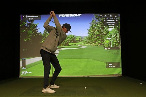 Evo features four Foresight Sports GCHawk simulators to play course and practise on its driving range with accurate golf ball data. One of the four simulators also has club data to track swing speed, path and more. (Thomas Friesen/The Brandon Sun)