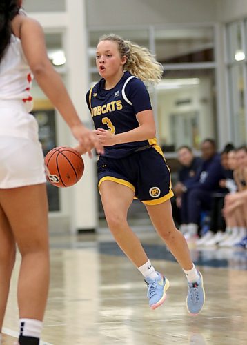 Piper Ingalls is getting back to form after missing three weeks due to a sprained left shoulder before the Canada West women's basketball pre-season. (Thomas Friesen/The Brandon Sun)