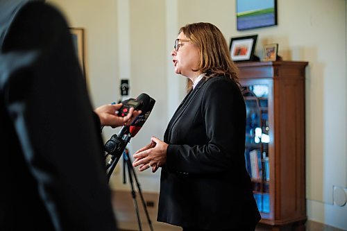 MIKE DEAL / WINNIPEG FREE PRESS
Heather Stefanson, Leader of the Official Opposition, discusses her the PC party priorities for the fall Legislative session in her office at the Manitoba Legislative building Wednesday afternoon.
See Carol Sanders story.
231115 - Wednesday, November 15, 2023.