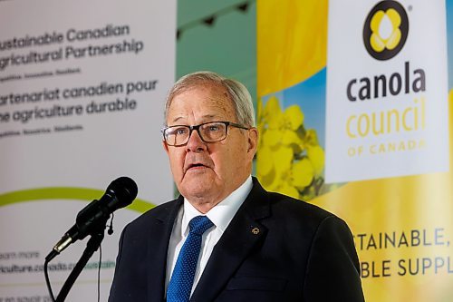 Lawrence MacAulay, federal minister of agriculture and agri-food, announces $9 million in funding to the Canola Council of Canada (CCC) through the AgriScience Program, while at the Bruce D. Campbell Farm and Food Discovery Centre, 1290 Research Station Rd., Glenlea, Man., Tuesday morning. (Mike Deal/Winnipeg Free Press)