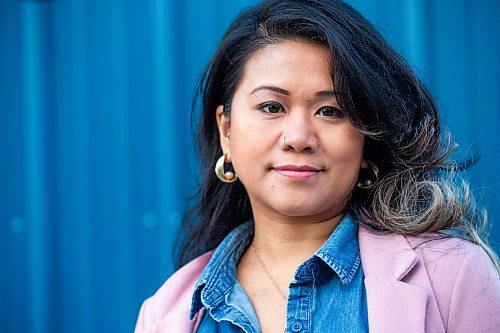 MIKAELA MACKENZIE / WINNIPEG FREE PRESS

Golda Ferrer poses for a photo at her work (a hair salon) on Wednesday, Nov. 15, 2023. A change in her memory was one of the first signs of perimenopause for Ferrer. For AV story.
Winnipeg Free Press 2023.