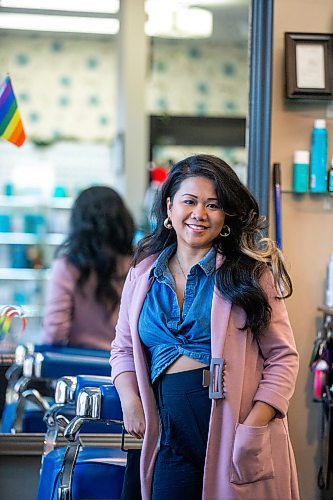 MIKAELA MACKENZIE / WINNIPEG FREE PRESS

Golda Ferrer poses for a photo at her work (a hair salon) on Wednesday, Nov. 15, 2023. A change in her memory was one of the first signs of perimenopause for Ferrer. For AV story.
Winnipeg Free Press 2023.