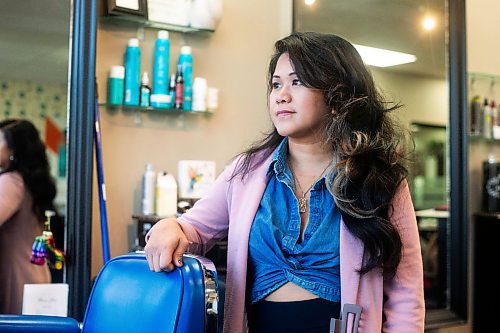 MIKAELA MACKENZIE / WINNIPEG FREE PRESS

Golda Ferrer poses for a photo at her work (a hair salon) on Wednesday, Nov. 15, 2023. A change in her memory was one of the first signs of perimenopause for Ferrer. For AV story.
Winnipeg Free Press 2023.