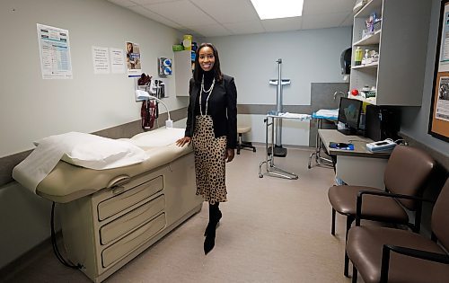 MIKE DEAL / WINNIPEG FREE PRESS
Dr. Omolayo Famuyide is the Medical Director and Founder of the Layo Centre, 633 Lodge Avenue. She is an expert in the area of women&#x2019;s health. 
See AV Kitching story
231116 - Thursday, November 16, 2023.