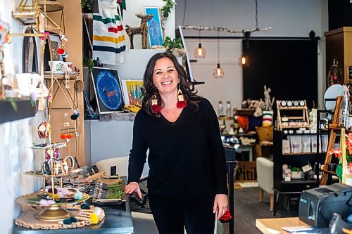 MIKAELA MACKENZIE / WINNIPEG FREE PRESS

Shauna Fontaine, owner of Anishinaabe Girl, in the new store (which features the work of many Indigenous makers) on Lilac Street on Thursday, Nov. 16, 2023. For Gabby story.
Winnipeg Free Press 2023.