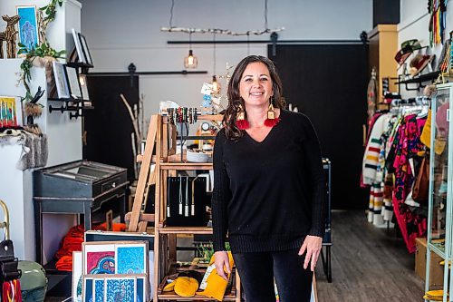 MIKAELA MACKENZIE / WINNIPEG FREE PRESS

Shauna Fontaine, owner of Anishinaabe Girl, in the new store (which features the work of many Indigenous makers) on Lilac Street on Thursday, Nov. 16, 2023. For Gabby story.
Winnipeg Free Press 2023.