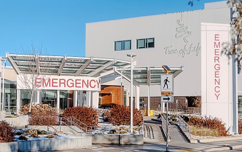 MIKE DEAL / WINNIPEG FREE PRESS
The Grace Hospital and Adult Emergency entrance at 300 Booth Drive.
231116 - Thursday, November 16, 2023.