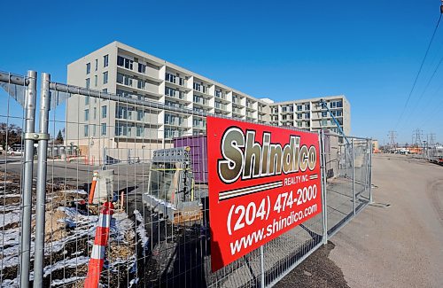 RUTH BONNEVILLE / WINNIPEG FREE PRESS

Biz Shindico

Shindico onstruction site, Grant park pavilions,  along Taylor Ave.

For story on booming development projects in the city. 
Nov 17th,, 2023
