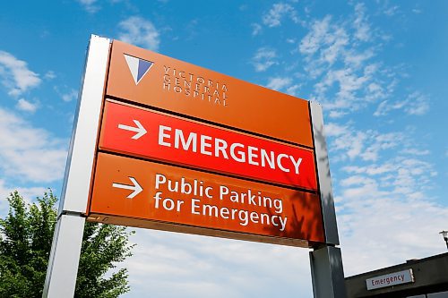 JUSTIN SAMANSKI-LANGILLE / WINNIPEG FREE PRESS

The sign directing patients to the Emergency Room at Victoria Hospital is seen Monday. The ER at Victoria is one of the ERs that may be closed in the future.

170703 - Monday, July 03, 2017.