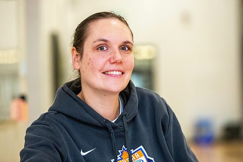 MIKAELA MACKENZIE / WINNIPEG FREE PRESS

Head volleyball coach Amy Toews at Steinbach regional secondary school on Wednesday, Nov. 22, 2023. For Mike Sawatzky story.
Winnipeg Free Press 2023.