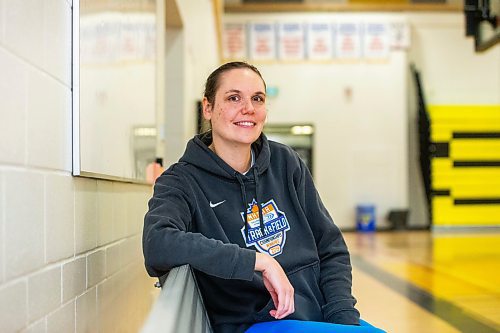 MIKAELA MACKENZIE / WINNIPEG FREE PRESS

Head volleyball coach Amy Toews at Steinbach regional secondary school on Wednesday, Nov. 22, 2023. For Mike Sawatzky story.
Winnipeg Free Press 2023.