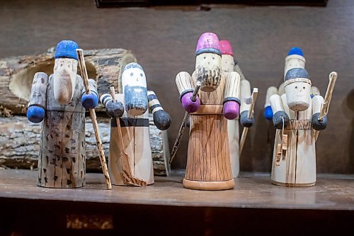 BROOK JONES / WINNIPEG FREE PRESS
Bill Gidzak and his son Nick run a woodworking shop called Artisanal Firewood. The father-and-son team turn out a variety of products, especially Christmas theme decorations and toys for kids. Pictured: Wooden Wise Men theme figurines handmade by Bill and Nick are pictured inside Bill's garage at his home in Winnipeg, Man., Wednesday, Nov. 22, 2023. The Wise Men figurines are playing hockey and golf, fishing and also featured with a walking stick.