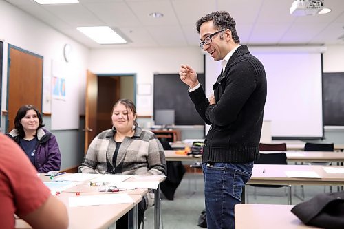 22112023
Brandon University Political Science instructor Chris Hunt leads students from his Strategies of Major Powers class in a China-Taiwan tensions wargame on Wednesday evening. The wargame concludes next Wednesday evening. 
(Tim Smith/The Brandon Sun)