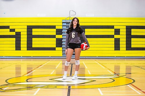 MIKAELA MACKENZIE / WINNIPEG FREE PRESS

Steinbach right side Sienna Driedger, who was named one of the top athletes in a varsity coaches poll, at Steinbach regional secondary school on Wednesday, Nov. 22, 2023. For Mike Sawatzky story.
Winnipeg Free Press 2023.