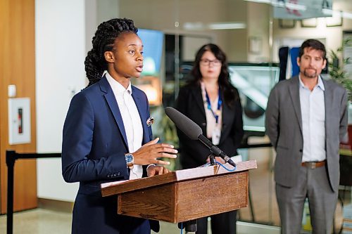 MIKE DEAL / WINNIPEG FREE PRESS
Health, Seniors and Long-Term Care Minister Uzoma Asagwara, announces during a press event at the Health Sciences Centre Friday morning, that the provincial government is taking steps to reduce waits in emergency departments in Winnipeg, Selkirk and Brandon by adding capacity and expanding patient discharges from five to seven days a week.
231124 - Friday, November 24, 2023.