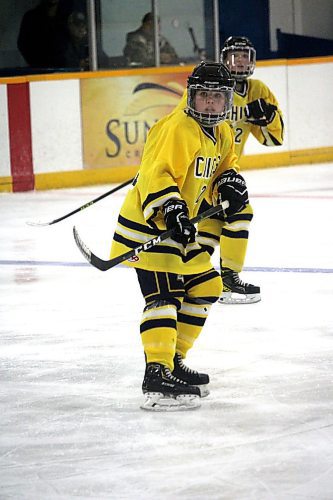 Yellowhead Chiefs captain Hannah Reagh, shown during Manitoba Female Hockey League U18 AAA action last season, hit the 100-point mark in her 98th game with the team. The Binscarth product is moving on to the Calgary Dinos next fall. (Brandon Sun file photo)
