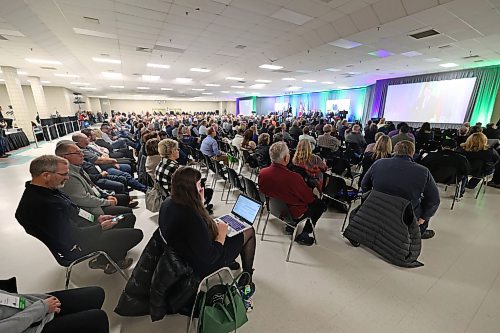 Delegates with the Association of Manitoba Municipalities fill the UCT Pavilion conference room at the Keystone Centre in Brandon on Tuesday afternoon. (Matt Goerzen/The Brandon Sun)