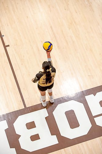 BROOK JONES / WINNIPEG FREE PRESS
University of Manitoba Bisons left side Raya Surinx prepares to deliver a jump spin serve during the third set against the visiting Mount Royal Cougars in Canada West women's volleyball action inside Investors Group Athletic Centre at the University of Manitoba Fort Garry campus in Winnipeg, Man., Friday, Nov. 17, 2023. The Bisons earned a 3-0 (25-13, 25-19, 25-21) victory over the Cougars.