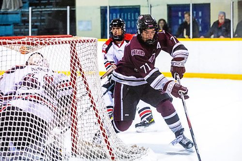 MIKAELA MACKENZIE / WINNIPEG FREE PRESS

Westwood Warrior Shae Guarino (71) dashes around the net in a game against the College Beliveau Barracudas at the Keith Bodley Arena on Wednesday, Nov. 29, 2023. For sports story.
Winnipeg Free Press 2023.