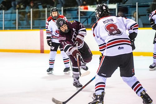 MIKAELA MACKENZIE / WINNIPEG FREE PRESS

Westwood Warrior Shae Guarino (71) takes a shot in a game against the College Beliveau Barracudas at the Keith Bodley Arena on Wednesday, Nov. 29, 2023. For sports story.
Winnipeg Free Press 2023.