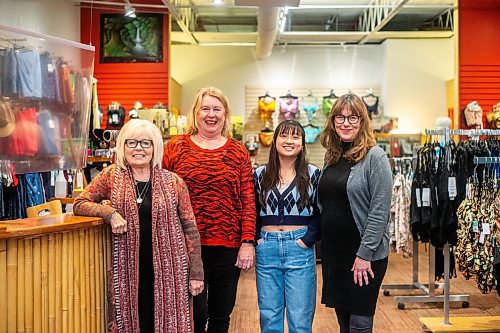 MIKAELA MACKENZIE / WINNIPEG FREE PRESS

Sandy Copland (left), Heather Howorth, Vierly Djajadi, and Pat Lewyc (owner) at the Hula Hut on Thursday, Nov. 30, 2023. The shop, which is celebrating its 20 year anniversary, aims to empower women and carries swimsuits for women&#x573; bodies in all sizes from 0 to 24. For Janine LeGal story.
Winnipeg Free Press 2023.