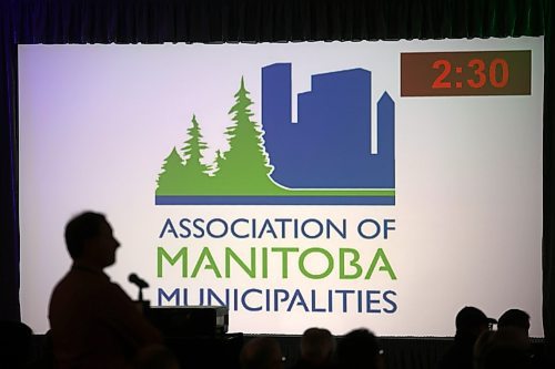 30112023
An audience member waits to ask a question of Manitoba Premier Wab Kinew and other provincial government ministers during the bear pit session at the Association of Manitoba Municipalities fall convention at the Keystone Centre on Thursday.
(Tim Smith/The Brandon sun)