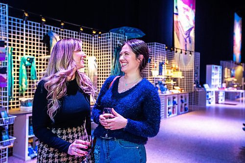 MIKAELA MACKENZIE / WINNIPEG FREE PRESS

Nicole Young (left) and Danielle Rhoda at the Beyond Monet VIP preview night at the RBC Convention Centre on Thursday, Nov. 30, 2023.
Winnipeg Free Press 2023.