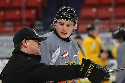 Jackson DeSouza asks Brandon Wheat Kings head coach and general manager Marty Murray a question during practice at Westoba Place on Monday afternoon. It was the big defenceman&#x2019;s first practice with the team. (Perry Bergson/The Brandon Sun)
Dec. 4, 2023