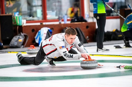 MIKAELA MACKENZIE / WINNIPEG FREE PRESS

Skip Ryan Wiebe at the DEKALB Superspiel in Morris on Monday, Dec. 4, 2023. For Taylor Allen story.
Winnipeg Free Press 2023