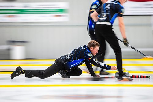 MIKAELA MACKENZIE / WINNIPEG FREE PRESS

Skip Jordon McDonald at the DEKALB Superspiel in Morris on Monday, Dec. 4, 2023. For Taylor Allen story.
Winnipeg Free Press 2023