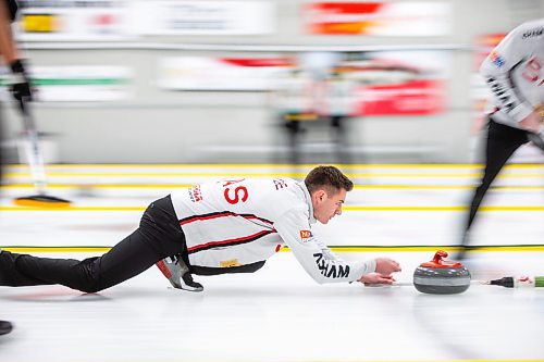 MIKAELA MACKENZIE / WINNIPEG FREE PRESS

Skip Ryan Wiebe at the DEKALB Superspiel in Morris on Monday, Dec. 4, 2023. For Taylor Allen story.
Winnipeg Free Press 2023