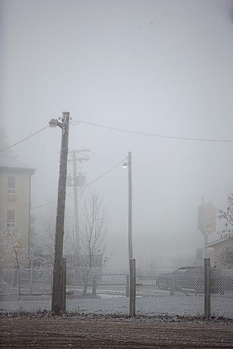 MIKAELA MACKENZIE / WINNIPEG FREE PRESS

Frosty power lines in Morris on Monday, Dec. 4, 2023. For JS hydro story.
Winnipeg Free Press 2023