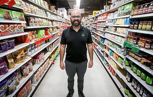 JOHN WOODS / WINNIPEG FREE PRESS
Kevin Schmidt, co-owner of Downtown Family Foods, is photographed in his store in Winnipeg Monday, December 4, 2023. Retail theft is up.

Reporter: kitching