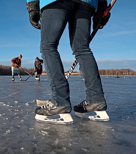 Grades 7 to 9 students from Assiniboine Valley Christian School recently played hockey on Lake Clementi south of Brandon. (Tim Smith/The Brandon Sun)