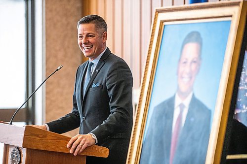 MIKAELA MACKENZIE / WINNIPEG FREE PRESS
	
Former mayor Brian Bowman speaks at the unveiling of Bowmanճ mayoral portrait at City Hall on Monday, Dec. 11, 2023.
Winnipeg Free Press 2023