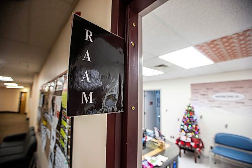 MIKAELA MACKENZIE / WINNIPEG FREE PRESS
	
The RAAM clinic at the Aboriginal Health and Wellness Centre on Tuesday, Dec. 12, 2023. For Danielle story.
Winnipeg Free Press 2023