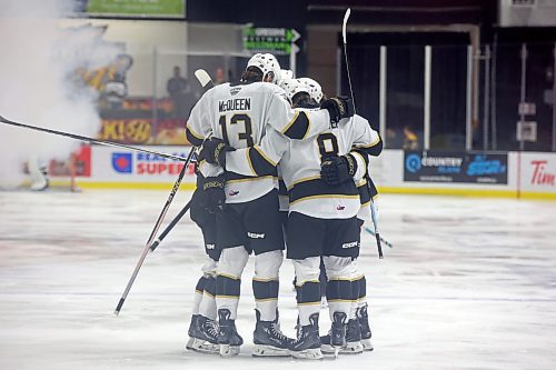 13122023
Brandon Wheat Kings players celebrate a goal by Quinn Mantei #8 during WHL action against the Kelowna Rockets at Westoba Place on Wednesday evening.   (Tim Smith/The Brandon Sun)