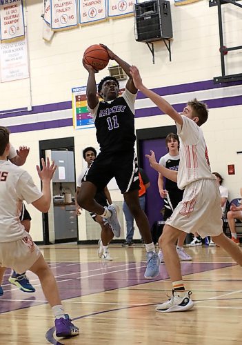 Vincent Massey Vikings guard Temi Toogun takes a shot against the Yorkton Raiders during their opening game of the BSSI at Massey on Thursday. (Thomas Friesen/The Brandon Sun)