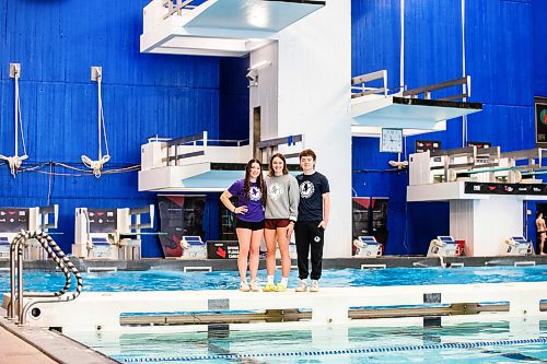 MIKAELA MACKENZIE / WINNIPEG FREE PRESS
	
Leia Berman (left), Zita Bernatsky and Attila Bernatsky, who are all competing in the Winter Senior National diving championships this weekend, at the Pan Am pool on Thursday, Dec. 14, 2023. For Josh story.
Winnipeg Free Press 2023