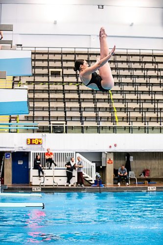 MIKAELA MACKENZIE / WINNIPEG FREE PRESS
	
Leia Berman, who will be competing in the Winter Senior National diving championships this weekend, dives at the Pan Am pool on Thursday, Dec. 14, 2023. For Josh story.
Winnipeg Free Press 2023