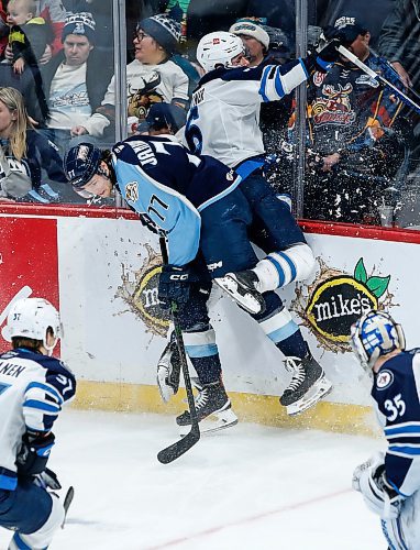 JOHN WOODS / WINNIPEG FREE PRESS
Manitoba Moose Ashton Sautner (6) and Milwaukee Admirals’ Mark Jankowski (77) collide during second period AHL action in Winnipeg on Sunday, December 17, 2023.
Reporter: ?