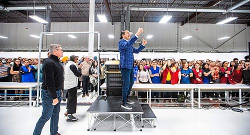 MIKAELA MACKENZIE / WINNIPEG FREE PRESS
	
Wab Kinew makes a short speech to employees during a tour of the Canada Goose factory on Friday, Dec. 15, 2023. For Maggie story.
Winnipeg Free Press 2023