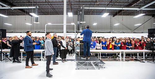 MIKAELA MACKENZIE / WINNIPEG FREE PRESS
	
Wab Kinew makes a short speech to employees during a tour of the Canada Goose factory on Friday, Dec. 15, 2023. For Maggie story.
Winnipeg Free Press 2023