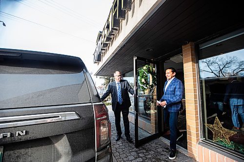 MIKAELA MACKENZIE / WINNIPEG FREE PRESS
	
Wab Kinew leaves after recording a radio advertisement on Friday, Dec. 15, 2023. For Maggie story.
Winnipeg Free Press 2023