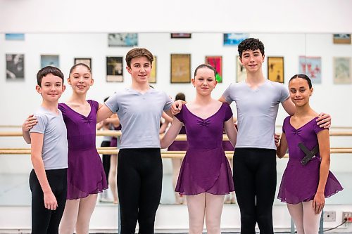 MIKAELA MACKENZIE / WINNIPEG FREE PRESS
	
Young Nutcracker dancers Deklyn Lemoine (left), Nya Chapman, Nathaniel Williams, Ania Mackenzie, Tamati Graham, and Kaya Jackson at the Royal Winnipeg Ballet on Thursday, Dec. 14, 2023. For Holly story.
Winnipeg Free Press 2023