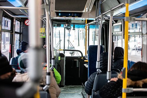 MIKAELA MACKENZIE / WINNIPEG FREE PRESS
	
Winnipeg Transit buses on Graham Avenue on Wednesday, Dec. 20, 2023. For transit series.
Winnipeg Free Press 2023